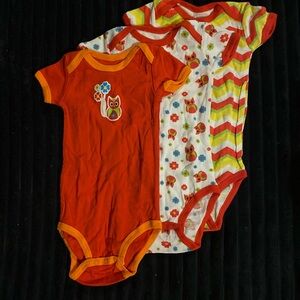 Colorful Owl Print Baby Onesies Set